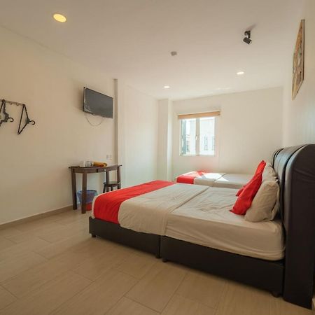 Mary J Hotel Family 10 Pax Room كوتا بْهارو المظهر الخارجي الصورة
